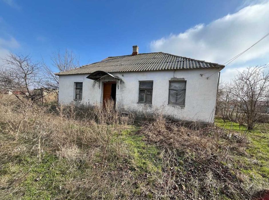 Продам дом с земельным участком 15 соток в  предместье города