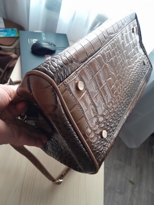 Сумка лакова  , нова