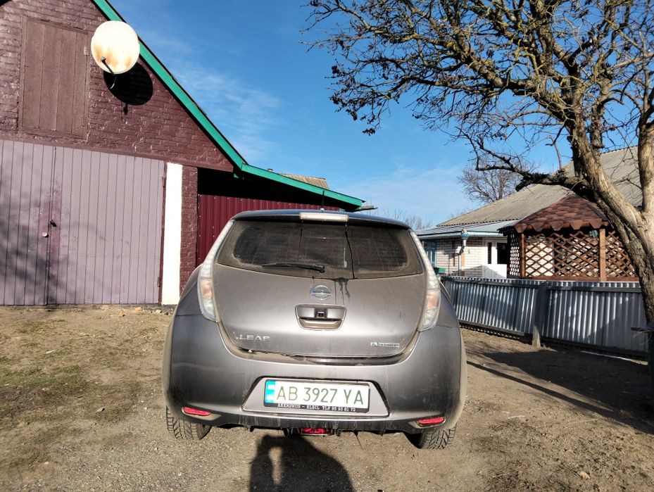 Ніссан ліф 2013 р