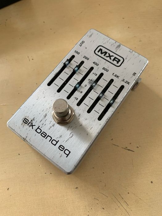 MXR Six Band EQ (M109S) — Bom Estado, com Caixa Original