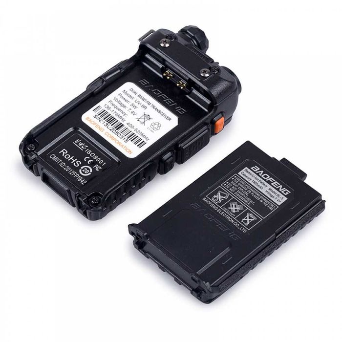 Rádio Comunicação Walkie Talkie Baofeng uv-5r com Rádio FM  (novo)