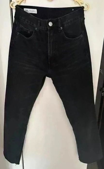 Jeansy spodnie jeansowe prosta nogawka straight Zara