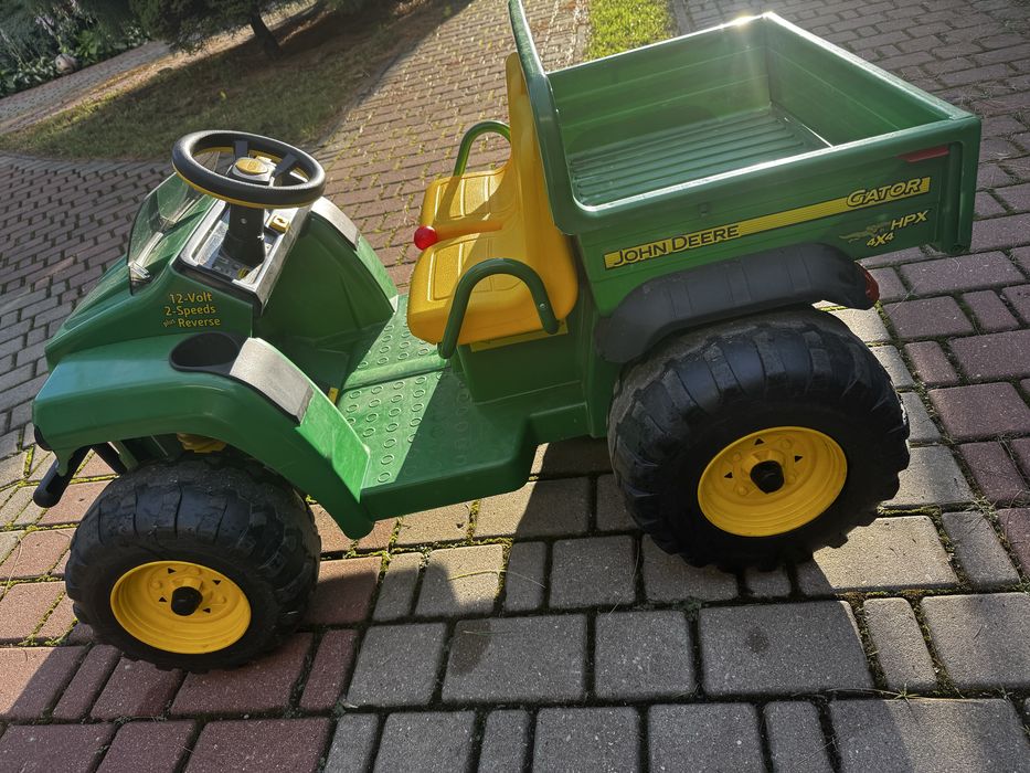 John Deere samochód elektryczny 4x4