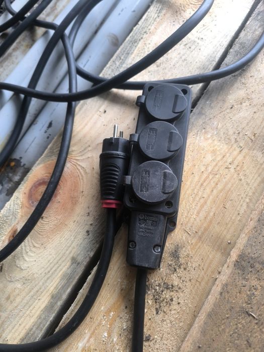 Przedłużacz gumowy 3x2.5 solidny