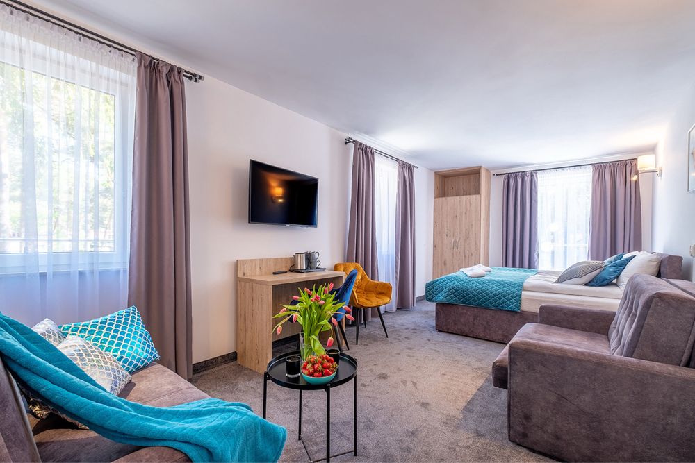 Łeba BLISKO MORZA- Pokoje, Apartamenty, Studia położony w lasku sosnowym!