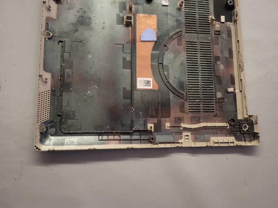 Sprzedam dolną obudowę do Laptopa LENOVO IDEA PAD 3 15IL05