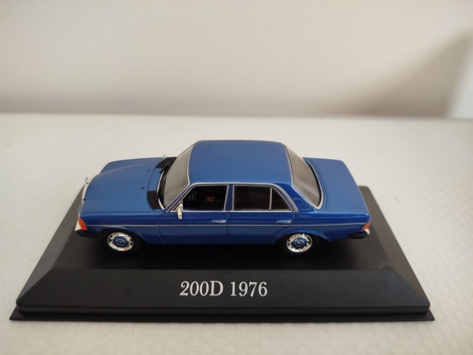 Miniatura Mercedes 200D 1/43 Nova