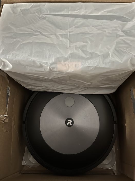 Robot j7+ com garantia ate 2027.
