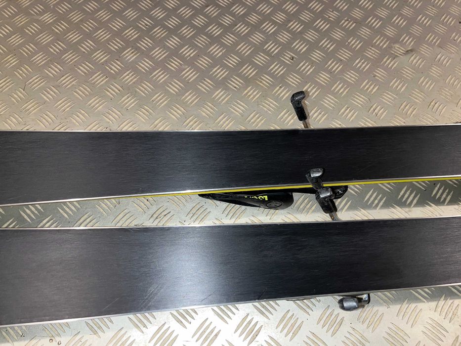 Narty ROSSIGNOL REACT R8 HP 156 cm rocker