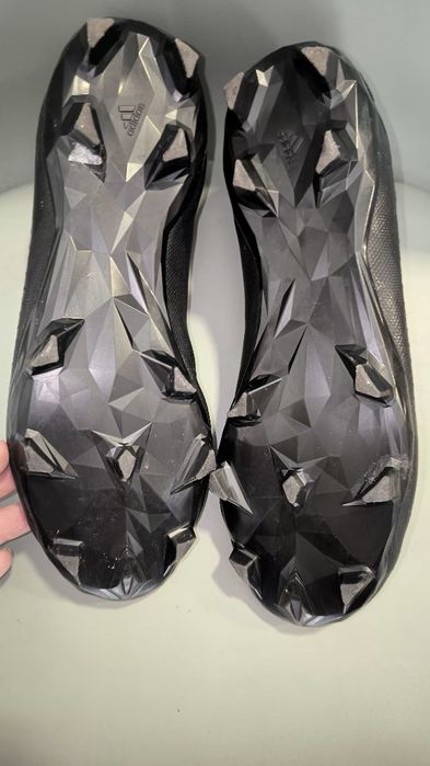 Chuteira  adidas Predator 44