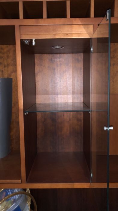 Móvel bar/ garrafeira em madeira