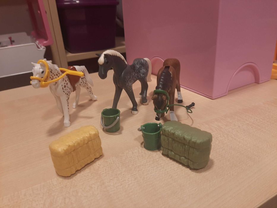 Playmobile konie