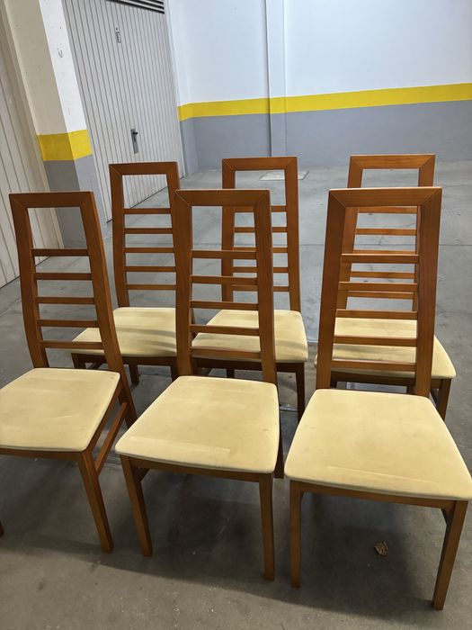 Vendo 6 cadeiras de sala de jantar