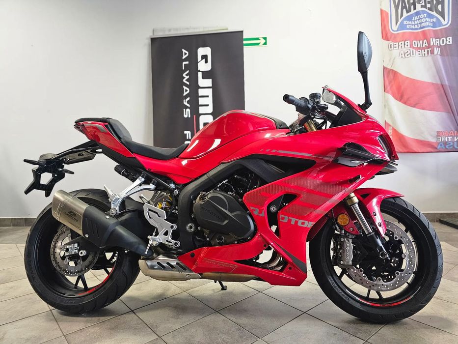 QJMOTOR SRK 800RR QJmotor SRK 800RR aluminiowa rama rok 2025 czerwony ostatnia sztuka