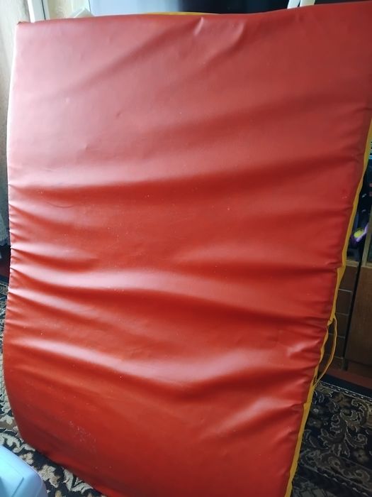 Спортивний мат 1400 мм х 1000 мм х 90 мм