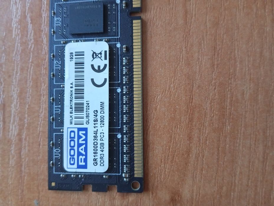 Оперативная память DDR3 на любой вкус 4 и 2GB.