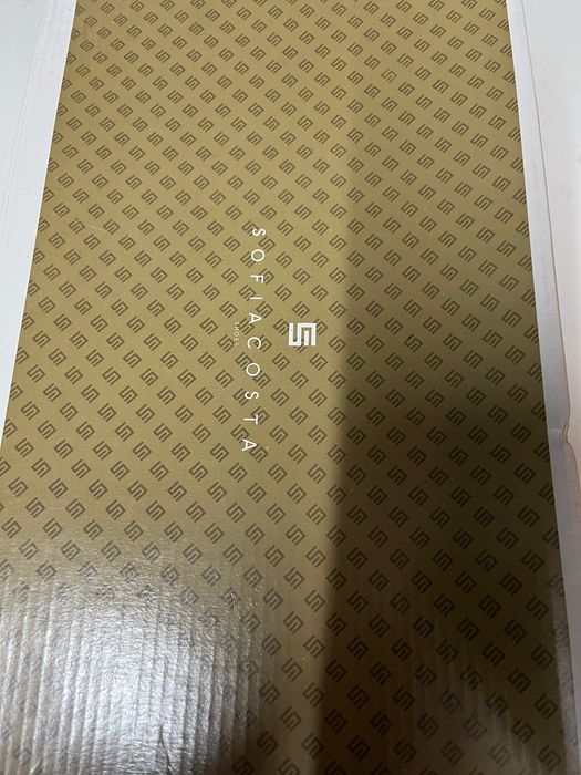 Botis novos de mulher