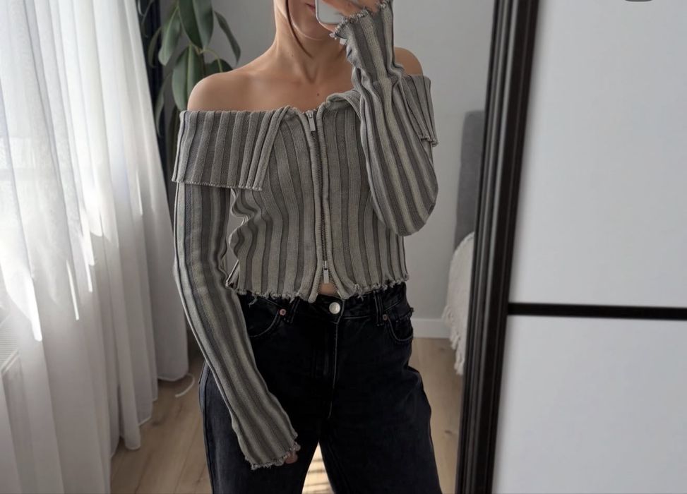 Трендовий вкорочений светрик Zara