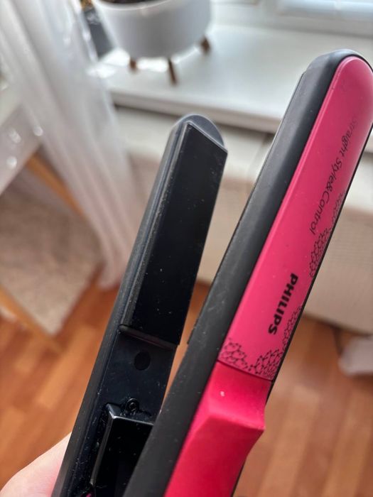 Вирівнювач волосся Philips HP4686