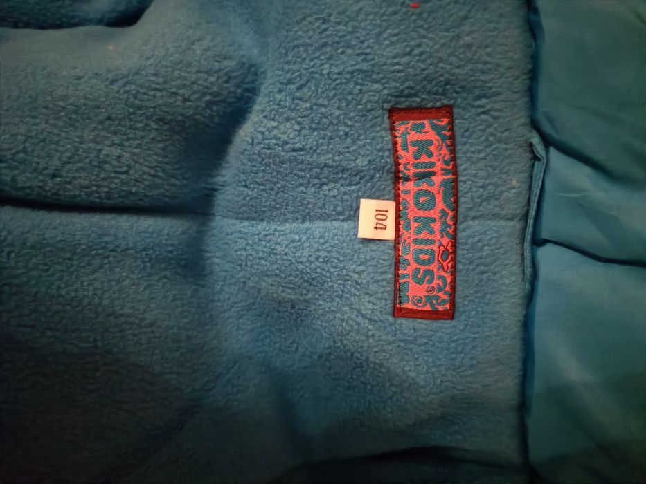 Продам пальто для дівчинки