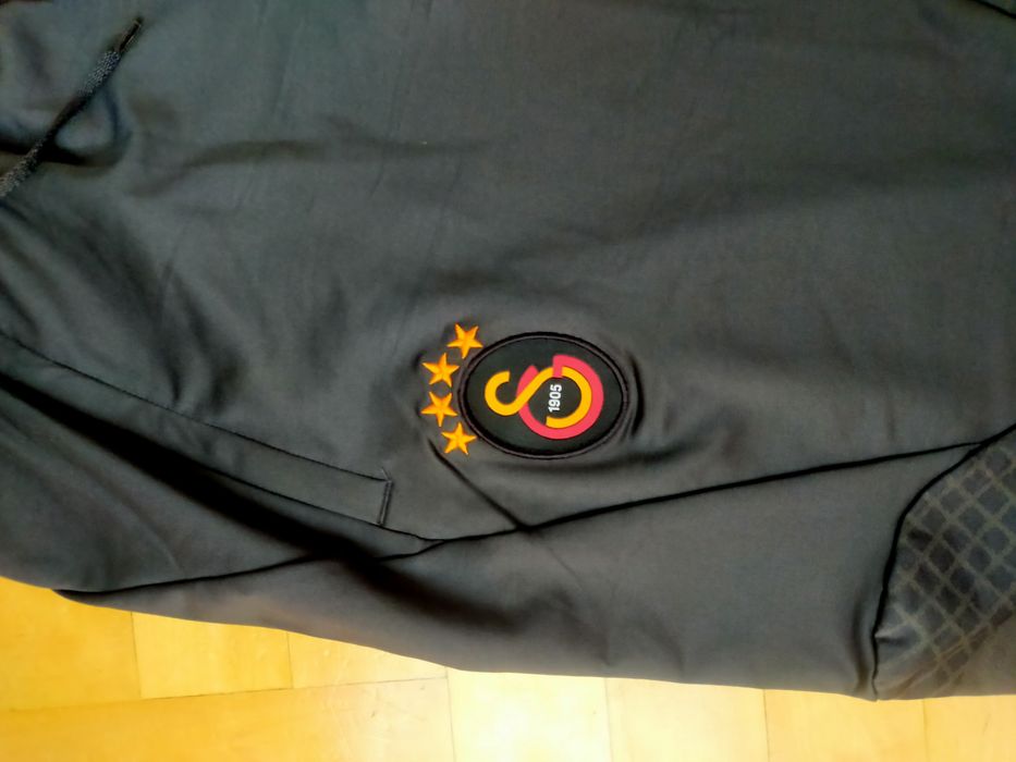 Oryginalne dresy nike slim. Nieużywane.