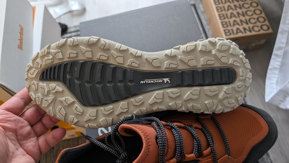 42 ECCO ULT-TRN waterproof michelin phorene