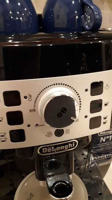 Ekspres ciśnieniowy DELONGHI Magnifica S PERFETTO.