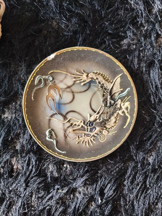 Conjunto chávena e pires vintage Drangonware