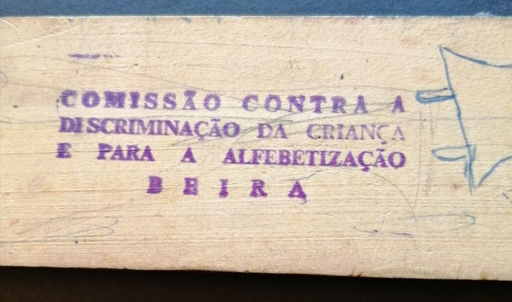 Regua de 20cm em madeira
