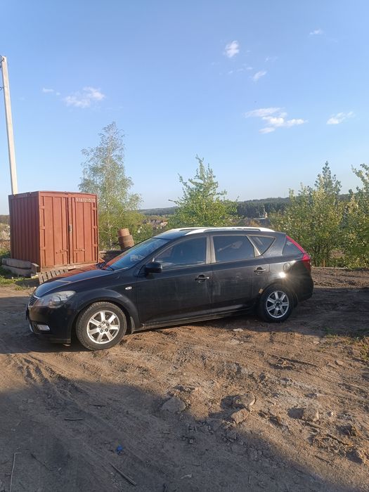 Продам автомобіль Kia ceed