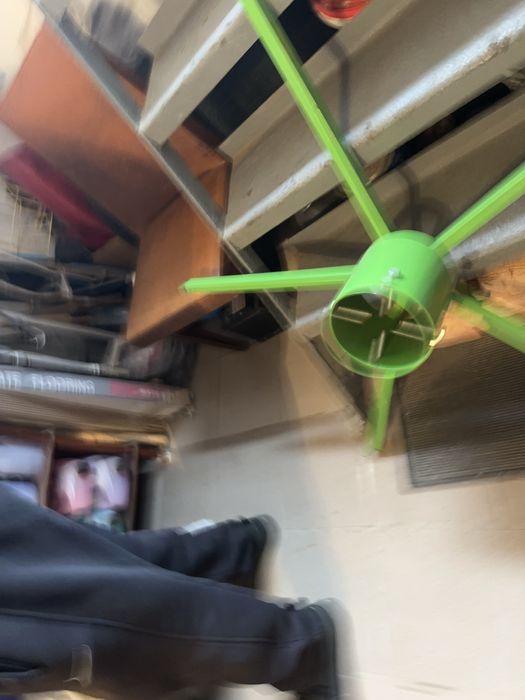 Продам підставку для новорічноі ялинки