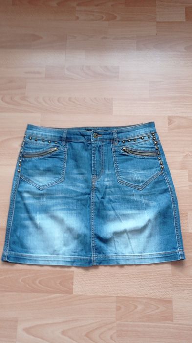 Spódnica dżinsowa, krutka