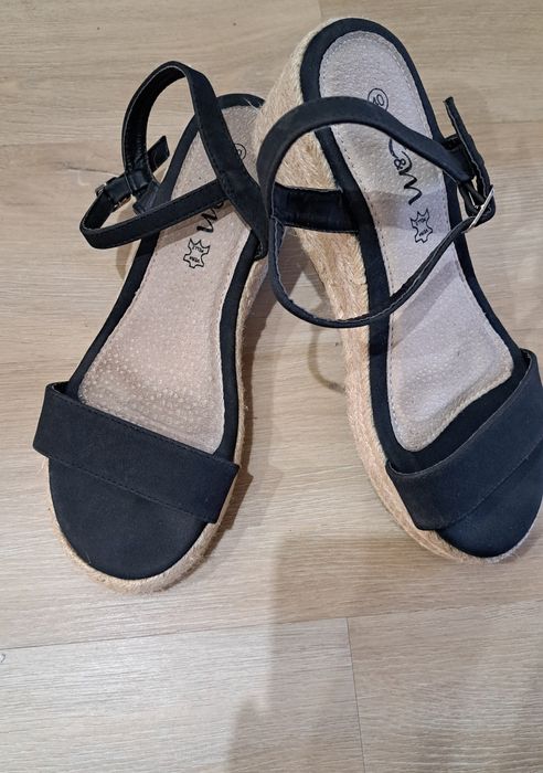 Czarne sandały espadryle K&M r. 40 – skórzana wkładka, idealne na lato