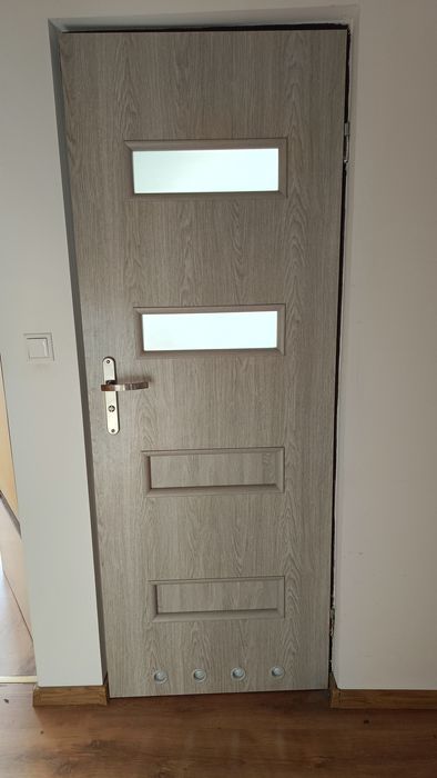 Drzwi łazienkowe 80