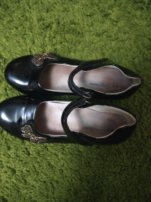 Туфлі на дівчинку 36 розмір