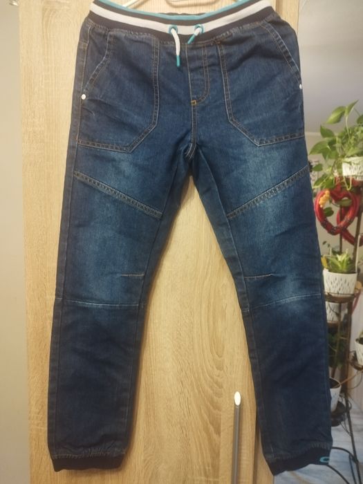 Spodnie dżinsowe roz. 158