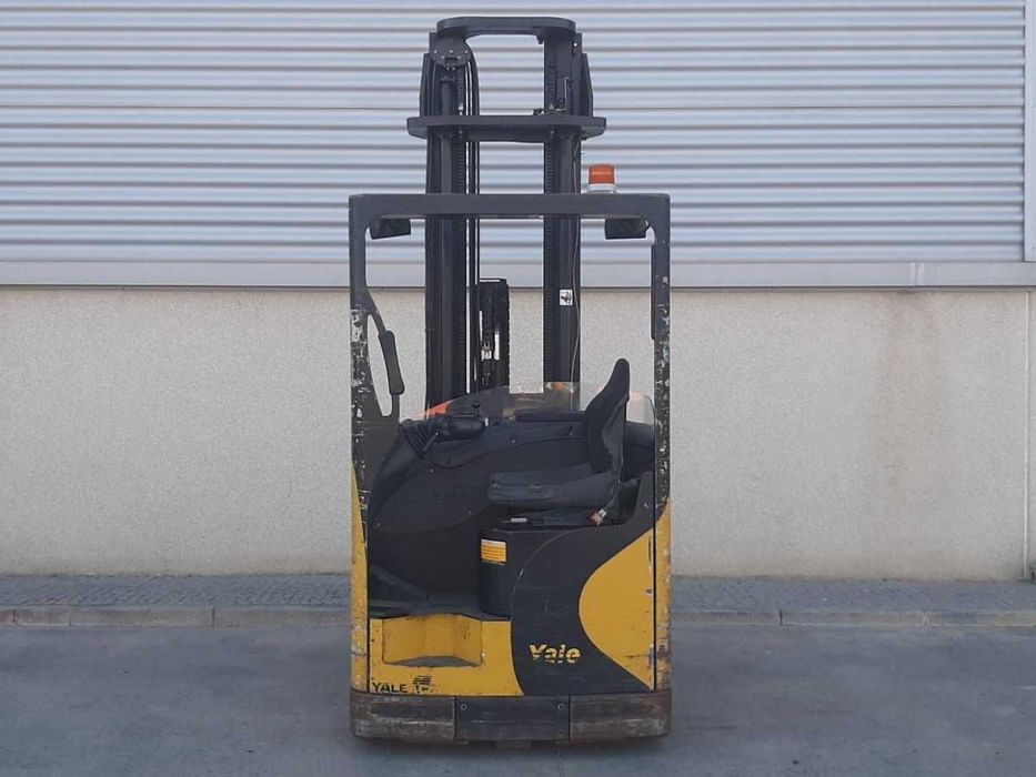 STACKER 1.4TON 3M ALTURA ELÉCTRICO