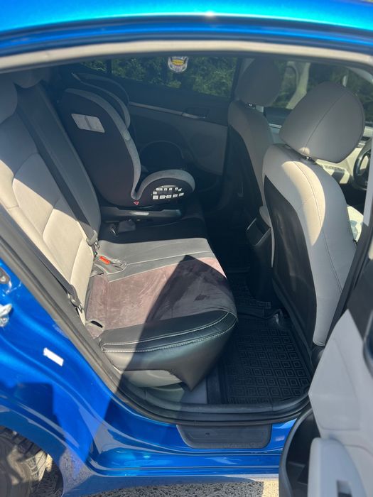 Продам  машину Hyndai