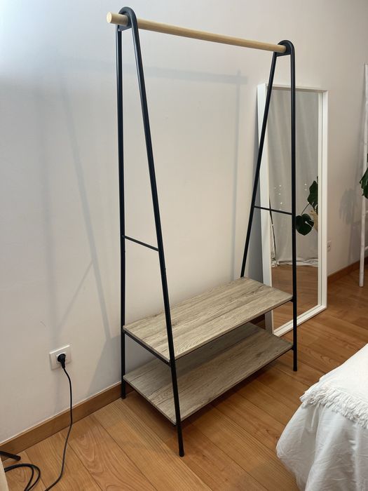 Cavalete com sapateira