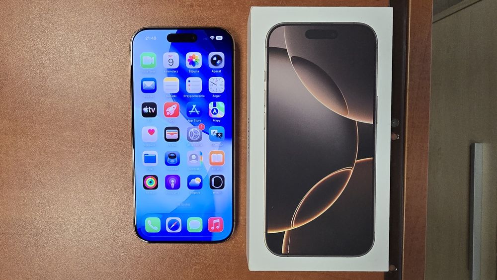 iPhone 16 Pro 128GB złoty, stan bdb