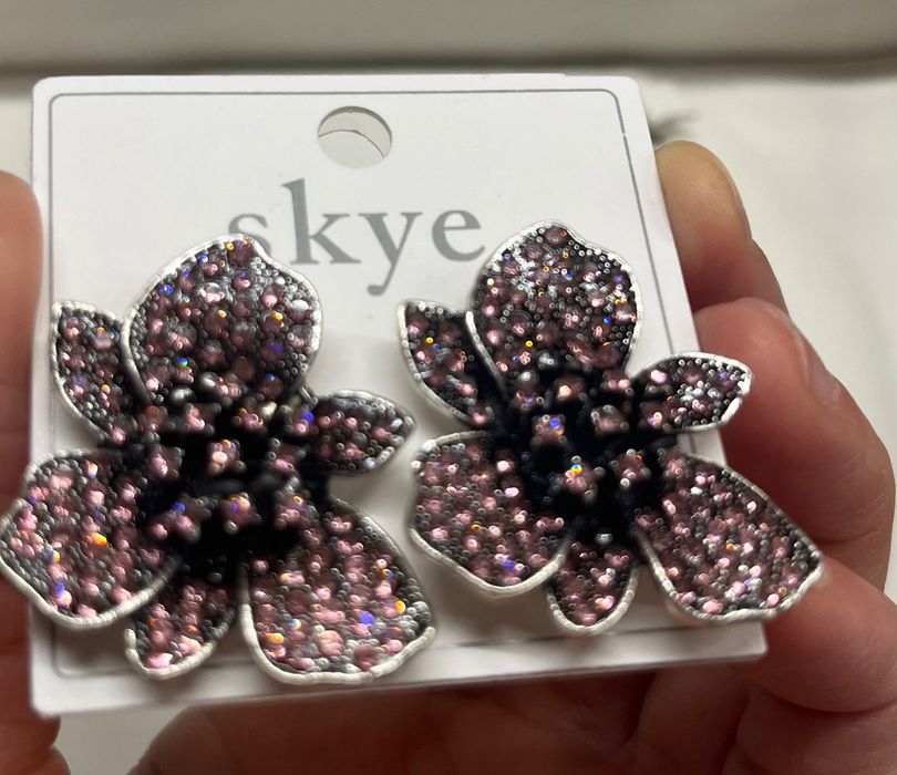 Kolczyki różowa cyrkonia metal