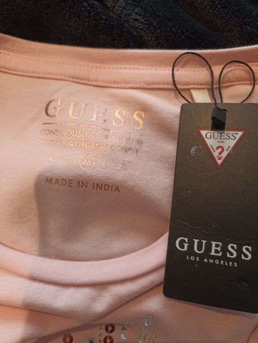 T-shirt pudrowy róż Guess roz.M