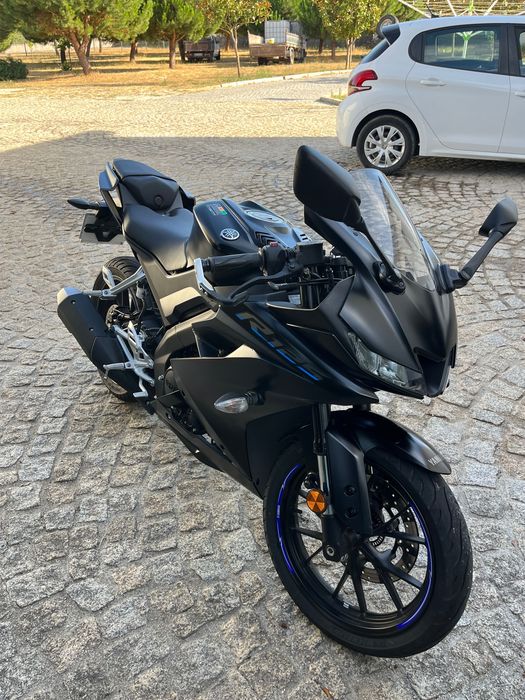 Yamaha YZF-R125.