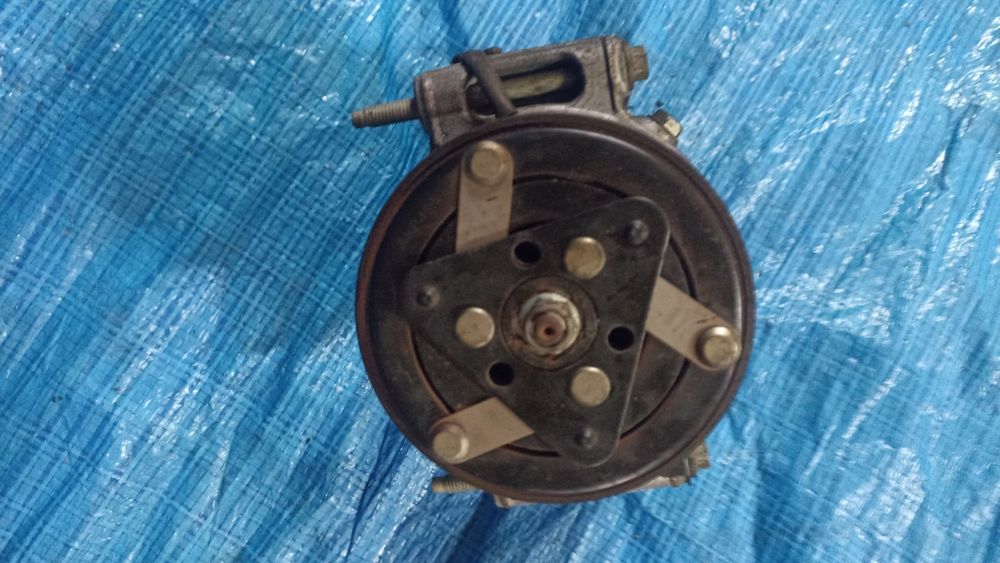 Компресор кондиціонера Jaguar LAND RANGE ROVER  306DT 306DTA SDV6
