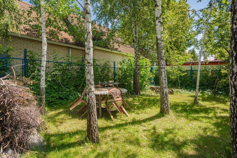 Терміново! Продаж будинку, 400м2, 12 сот. ділянка, Гнідин