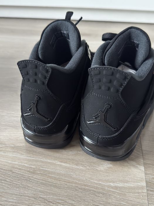JORDAN 4 black cat