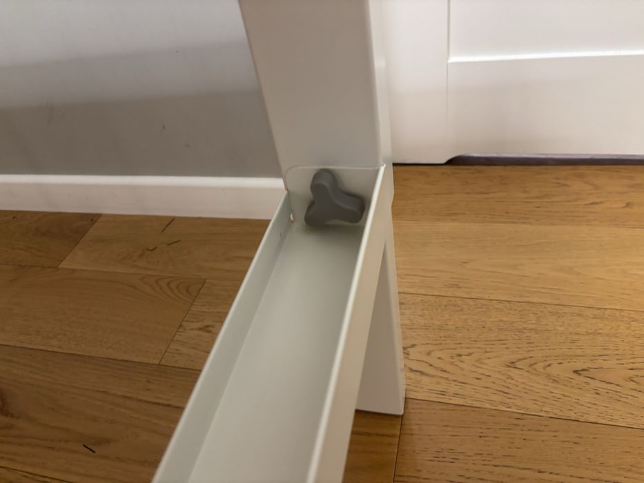 Biurko IKEA dla dzieci 58x128 stan dobry