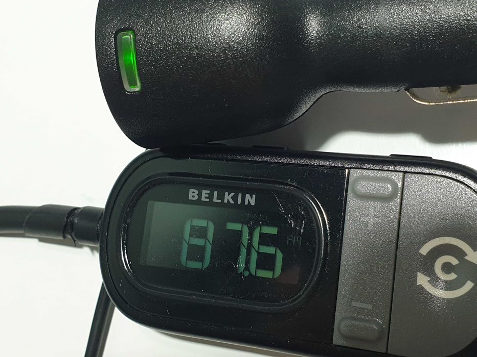 FM трансмітер Belkin  F8Z439EA  Jack 3.5мм тюнер автомобільний прикурювач