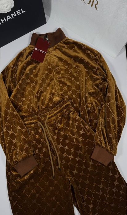 Велюровий костюм Gucci