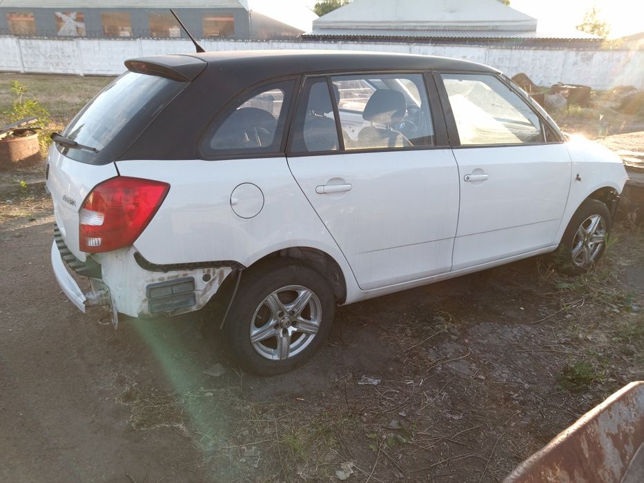 Шкода Фабия 2013 газ/бензин